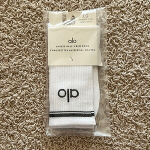 ALO Yoga White and Black Unisex Half-Crew Socks